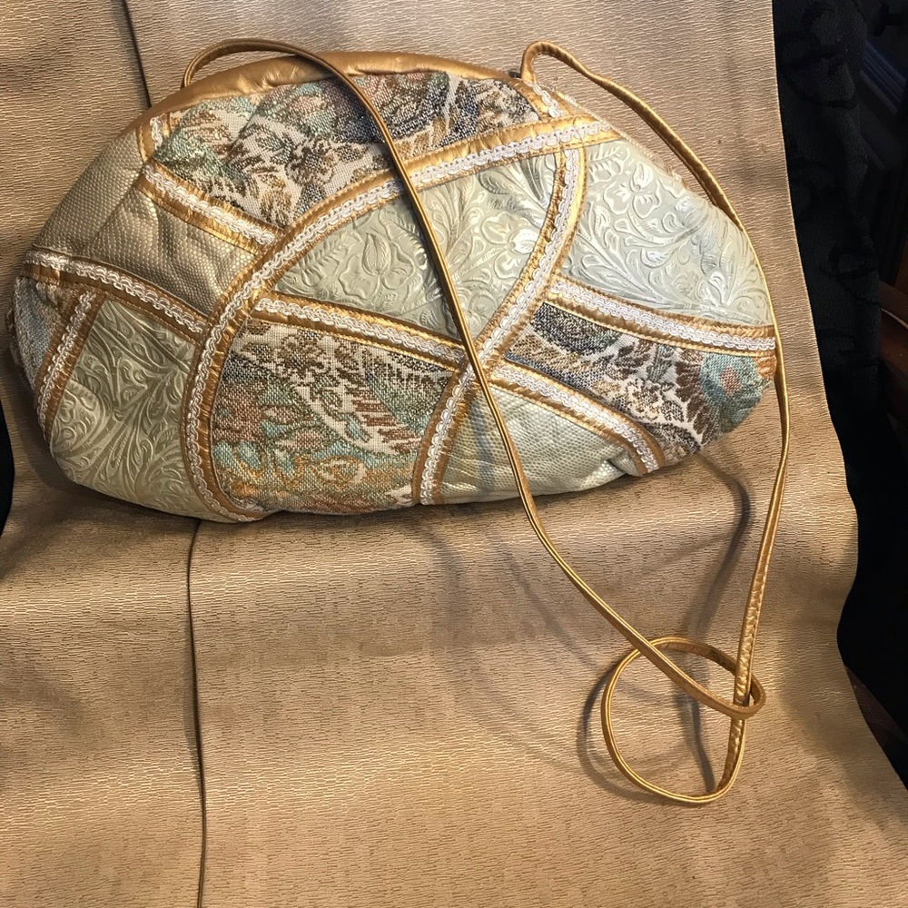Vintage Park Avenue Int. Handbag